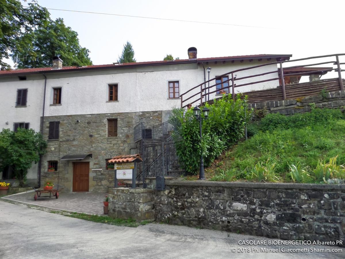 Il Casolare Bioenergetico Bed & Breakfast Albareto  Bagian luar foto