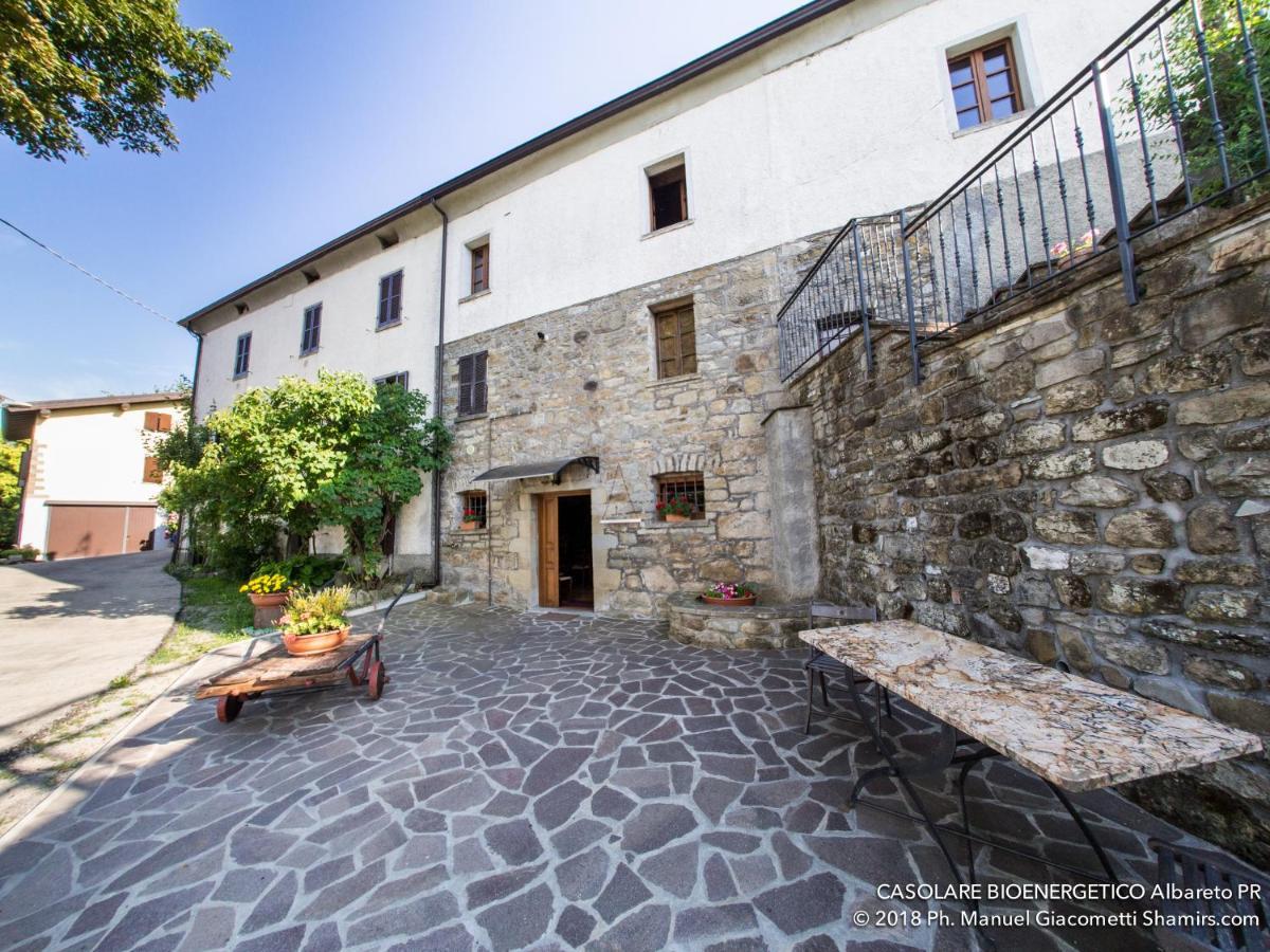 Il Casolare Bioenergetico Bed & Breakfast Albareto  Bagian luar foto