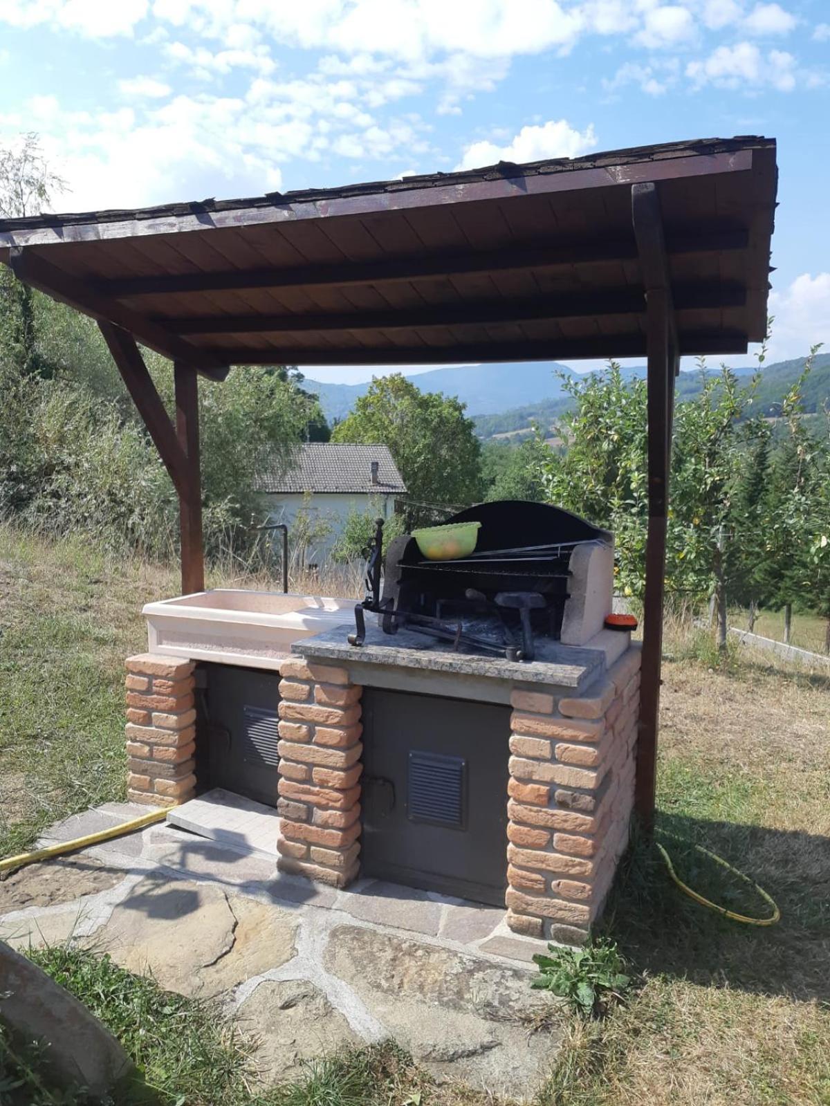 Il Casolare Bioenergetico Bed & Breakfast Albareto  Bagian luar foto